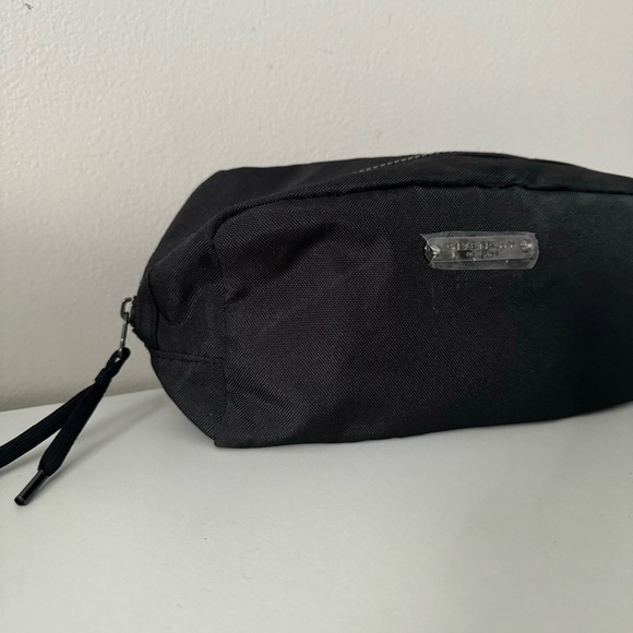 NWOT  GIVENCHY POUCH/COSMETIC BAG - Picture 5 of 8